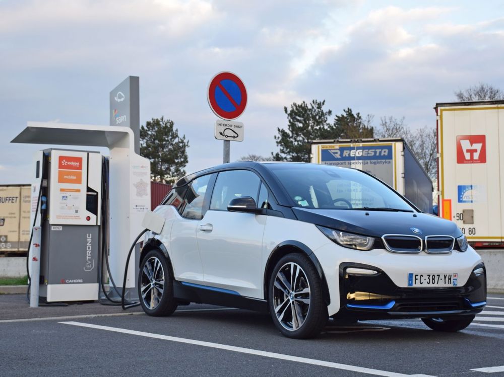 Pourquoi choisir une voiture électrique